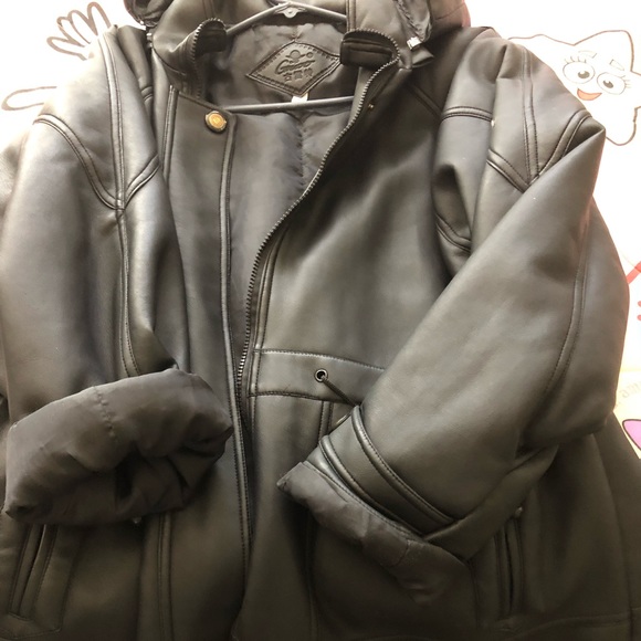 Black leather jacket with hoodie - Picture 2 of 3